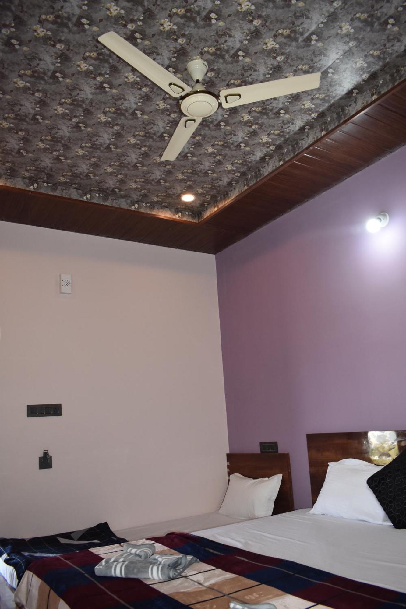 Manoj Homestay هامبي المظهر الخارجي الصورة